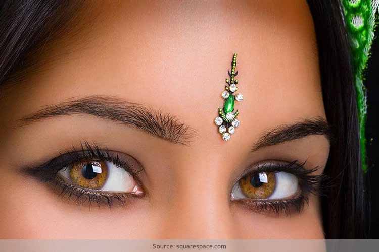 Bindi Designs According To Face Shapes