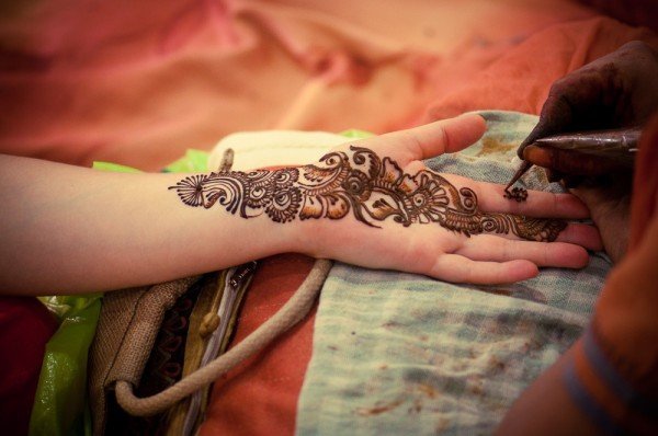 significance-of-mehndi-in-indian-weddings