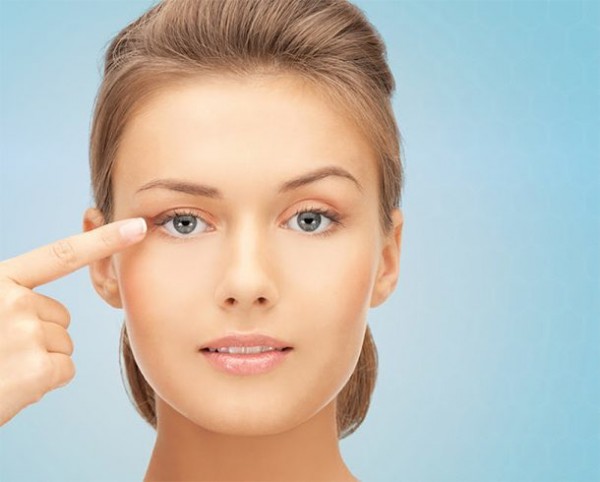 How To Stop Dry Skin On Eyelids From Irritating Your Eyes!