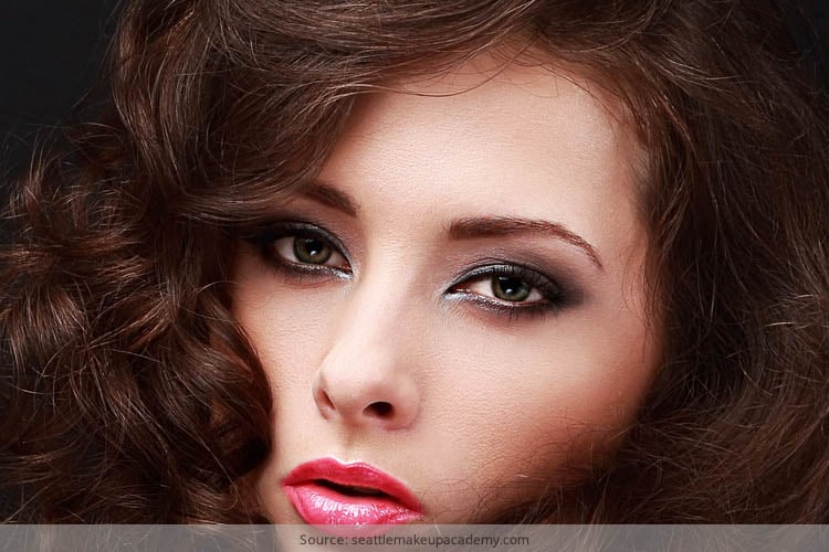 Smokey Eye Makeup For Black Eyes: Tips For A Ravishing Look