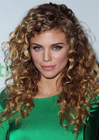 Go Curl-Crazy With These Curly Hairstyle Cues From 