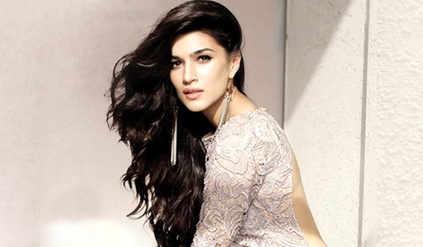 Kriti Sanon Height, Weight, Age, Boyfriend And Family