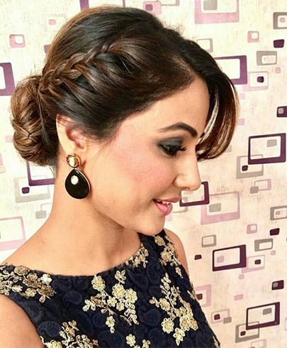 chandana banerjee 6 Ways to carry off a super short hairstyle with your  sari