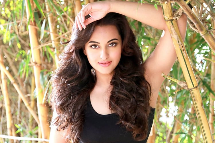 750px x 500px - Sonakshi Sinha Age, Height, Weight, Body, Father and Biography