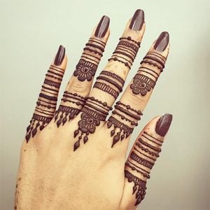 Most Popular 9 Finger Mehndi Designs To Dazzle You!