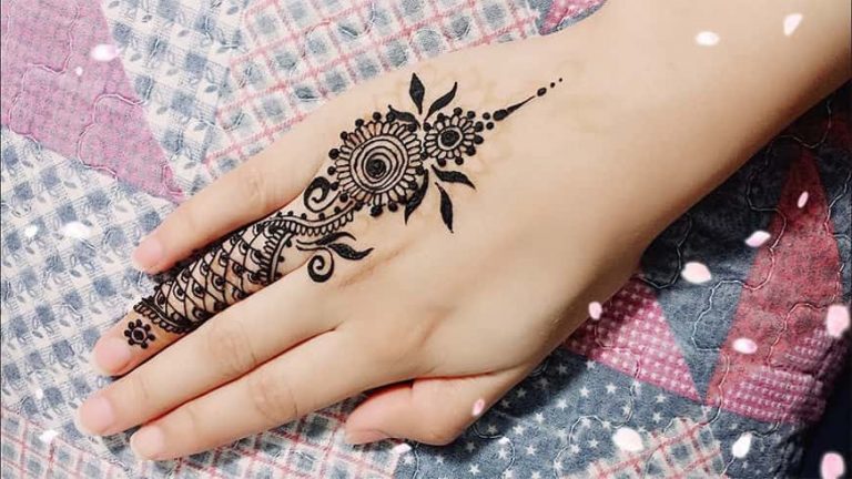 Most Popular 9 Finger Mehndi Designs To Dazzle You!