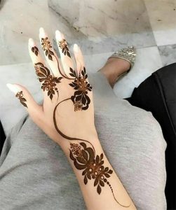 Top Rose Mehndi Designs To Be The Cynosure Of All Eyes!