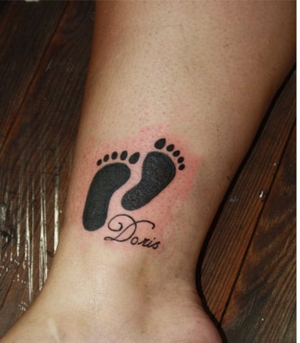 Name Tattoos To Immortalize Your Love In Style   Name Tattoos On Leg 